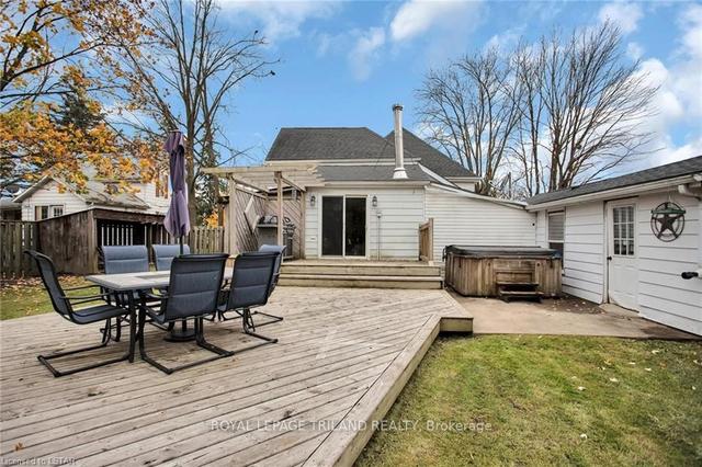 263 King St, House detached with 3 bedrooms, 2 bathrooms and 4 parking in Southwest Middlesex ON | Image 31