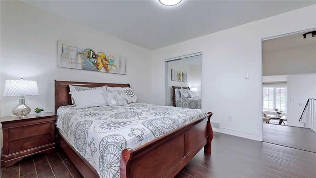 7328 Manion Rd, House detached with 3 bedrooms, 2 bathrooms and 5 parking in Mississauga ON | Image 11