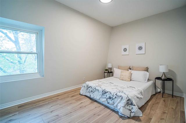 458 Margaret St, House semidetached with 3 bedrooms, 2 bathrooms and 2 parking in Cambridge ON | Image 5