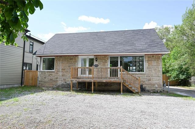 b - 153 Plains Road W, House detached with 1 bedrooms, 1 bathrooms and 2 parking in Burlington ON | Image 2