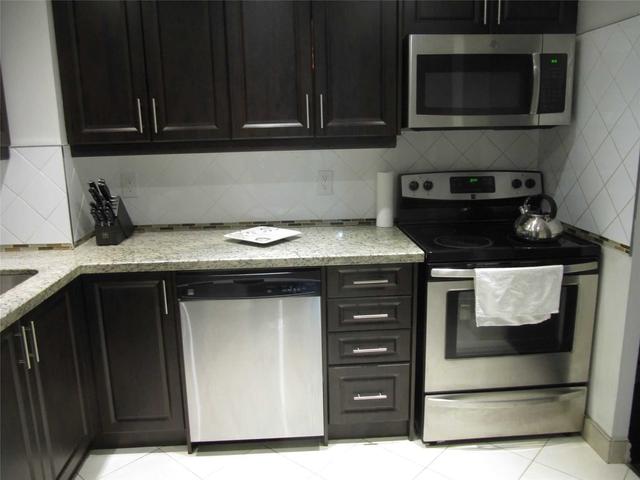 1201 - 155 Hillcrest Ave, Condo with 1 bedrooms, 1 bathrooms and 1 parking in Mississauga ON | Image 10