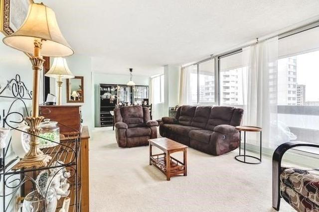1512 - 3590 Kaneff Cres, Condo with 2 bedrooms, 2 bathrooms and 1 parking in Mississauga ON | Image 24