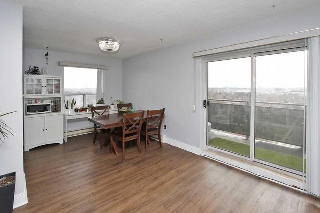 Ph901 - 855 Kennedy Rd, Condo with 3 bedrooms, 2 bathrooms and 1 parking in Toronto ON | Image 10