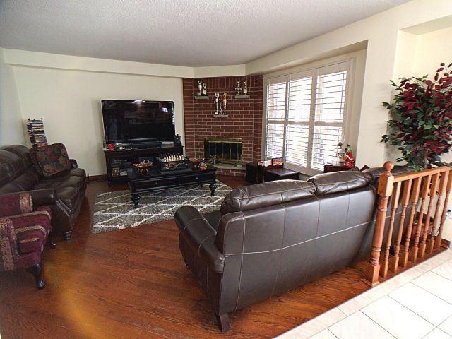 25 Eden Ave, House detached with 4 bedrooms, 4 bathrooms and 2 parking in Markham ON | Image 7