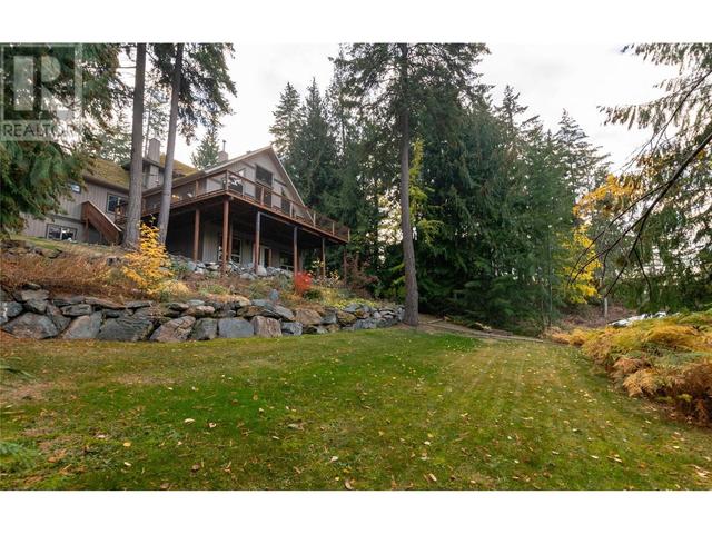2611 Duncan Road, House detached with 5 bedrooms, 3 bathrooms and 2 parking in Columbia Shuswap C BC | Image 69