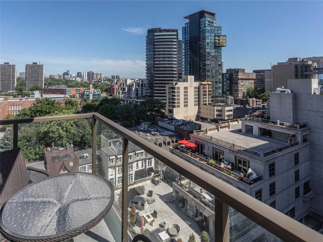 1002 - 80 Yorkville Ave, Condo with 2 bedrooms, 2 bathrooms and 2 parking in Toronto ON | Image 2