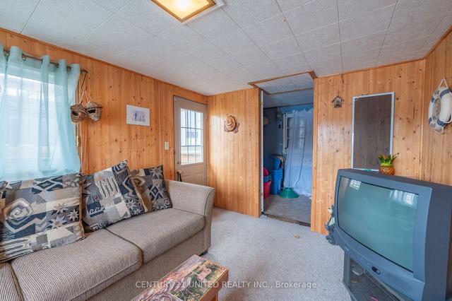 217 Rollies Point Rd, House detached with 2 bedrooms, 1 bathrooms and 2 parking in Curve Lake First Nation 35 ON | Image 26