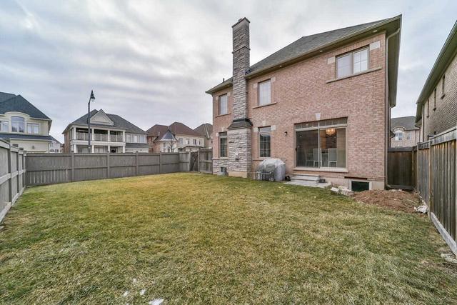 17 Jevins Clse, House detached with 4 bedrooms, 5 bathrooms and 6 parking in Brampton ON | Image 29