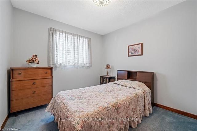 7853 Alfred St, House detached with 3 bedrooms, 2 bathrooms and 4 parking in Niagara Falls ON | Image 8