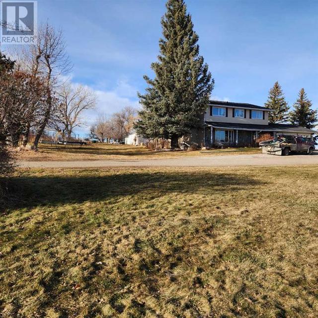 501 Highway, House detached with 4 bedrooms, 2 bathrooms and null parking in Cardston County AB | Image 36