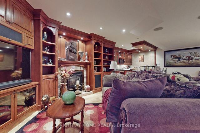 375 Lakeshore Rd W, House detached with 4 bedrooms, 5 bathrooms and 8 parking in Oakville ON | Image 29