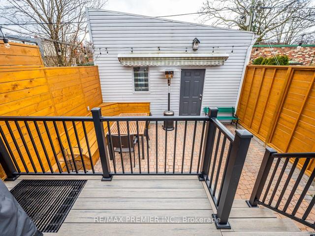 337 Saint Johns Rd, House semidetached with 3 bedrooms, 2 bathrooms and 2 parking in Toronto ON | Image 31
