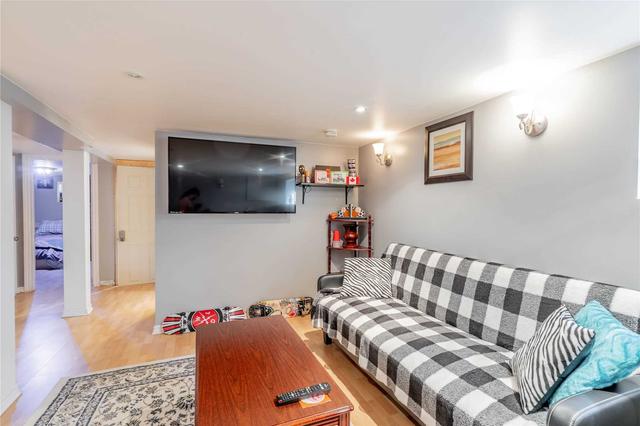 907 Islington Ave, House detached with 2 bedrooms, 2 bathrooms and 6 parking in Toronto ON | Image 17