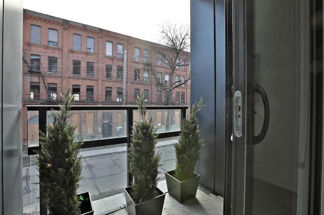 106 - 90 Niagara St, Townhouse with 2 bedrooms, 2 bathrooms and null parking in Toronto ON | Image 19