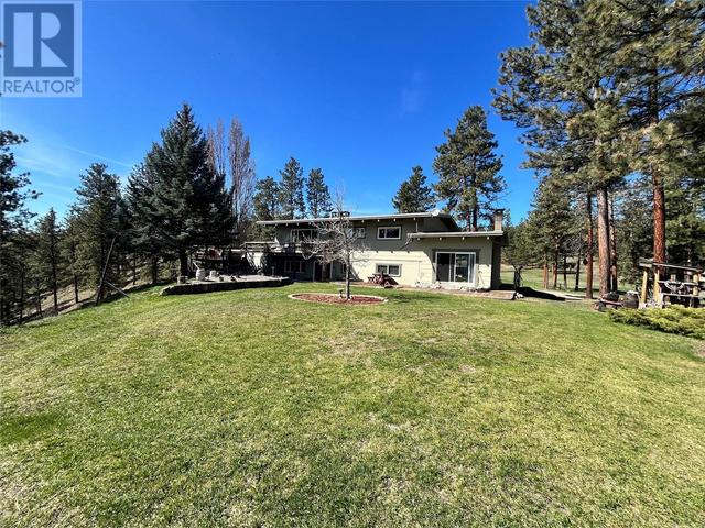 530 Highway 5a, House detached with 3 bedrooms, 2 bathrooms and null parking in Okanagan Similkameen H BC | Image 1