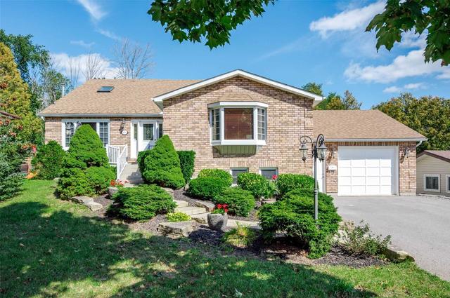 112 Wallis Dr, House detached with 4 bedrooms, 2 bathrooms and 7 parking in Peterborough ON | Image 1