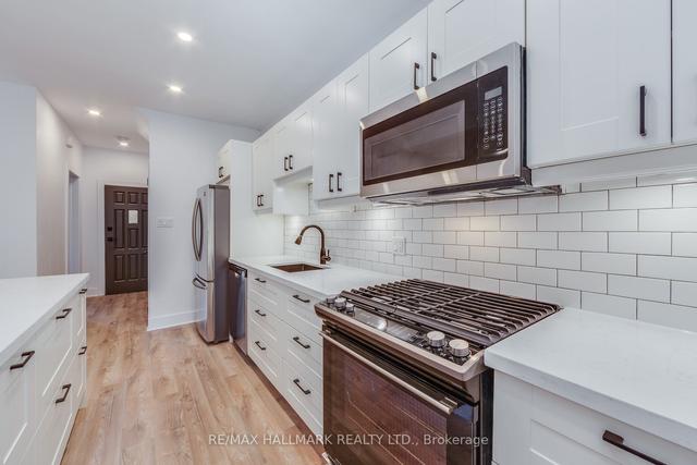 327 Kenilworth Ave, House detached with 4 bedrooms, 3 bathrooms and 4 parking in Toronto ON | Image 26