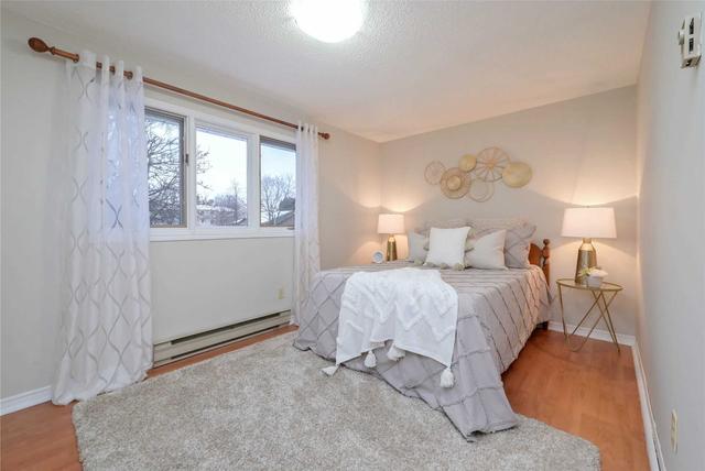 1 Steven St, House detached with 3 bedrooms, 2 bathrooms and 3 parking in Orangeville ON | Image 11