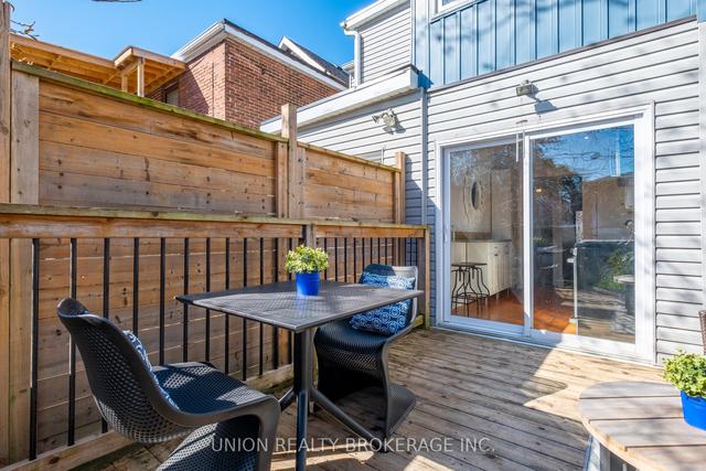 31a Hiawatha Rd, House semidetached with 2 bedrooms, 2 bathrooms and 0 parking in Toronto ON | Image 21