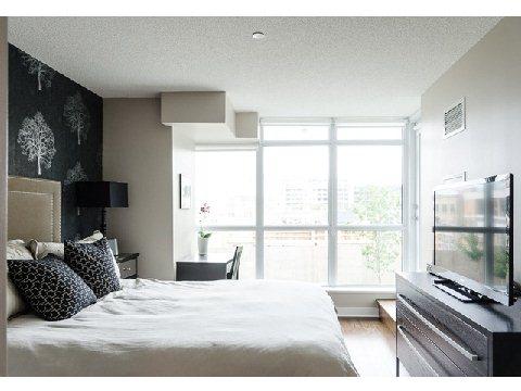 th106 - 1171 Queen St W, Townhouse with 2 bedrooms, 3 bathrooms and 1 parking in Toronto ON | Image 6