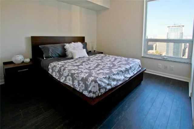 1703 - 500 Sherbourne St, Condo with 2 bedrooms, 2 bathrooms and 1 parking in Toronto ON | Image 11