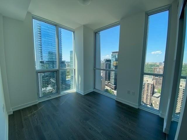 2405 - 1 Yorkville Ave, Condo with 3 bedrooms, 2 bathrooms and 1 parking in Toronto ON | Image 7