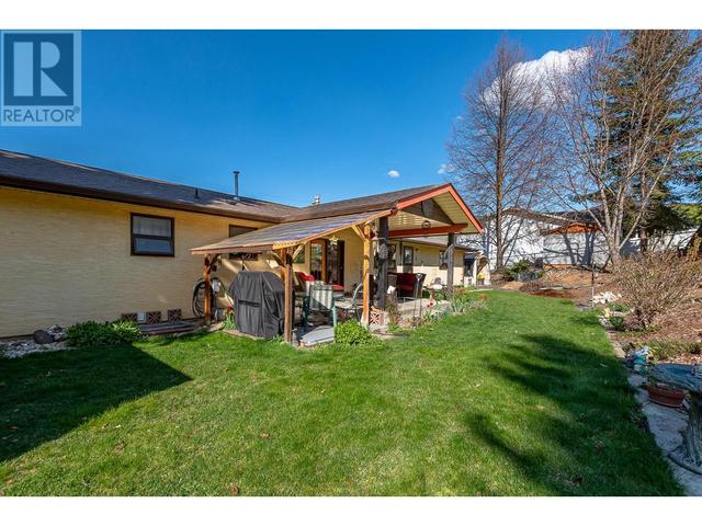 1880 2 Avenue Se, House detached with 4 bedrooms, 3 bathrooms and 6 parking in Salmon Arm BC | Image 54