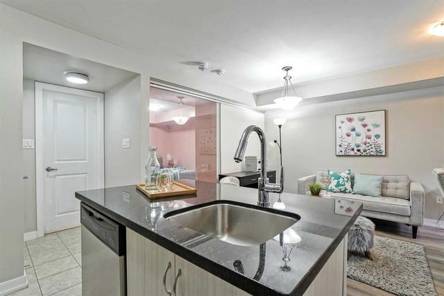 42 - 2315 Sheppard Ave W, Townhouse with 1 bedrooms, 1 bathrooms and 1 parking in Toronto ON | Image 3