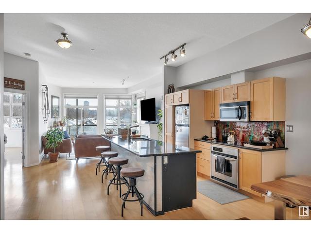 313 - 9804 101 St Nw, Condo with 2 bedrooms, 1 bathrooms and 1 parking in Edmonton AB | Image 9