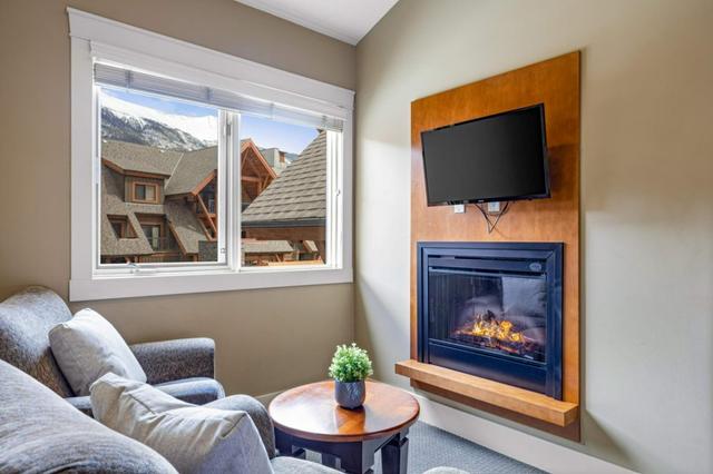 401 - 191 Kananaskis Way, Condo with 2 bedrooms, 2 bathrooms and 1 parking in Canmore AB | Image 9