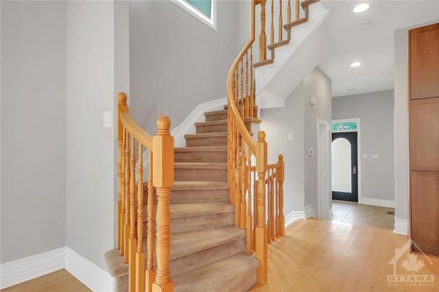 210 Stedman Street, Townhouse with 3 bedrooms, 3 bathrooms and 3 parking in Ottawa ON | Image 15