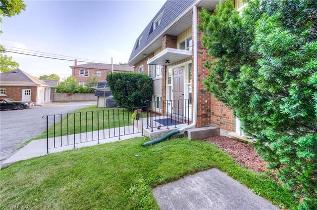 23 - 233 Westminster Drive S, House attached with 2 bedrooms, 1 bathrooms and null parking in Cambridge ON | Image 20