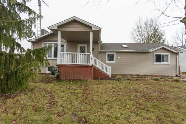8435 Marilyn St, House detached with 1 bedrooms, 1 bathrooms and 7 parking in Lambton Shores ON | Image 23