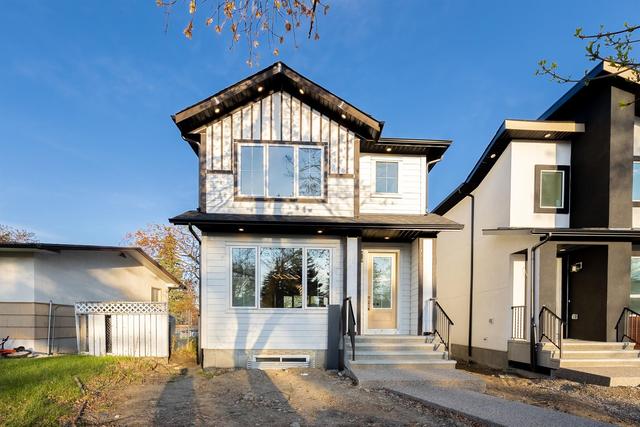 138 Hounslow Drive Nw, House detached with 4 bedrooms, 3 bathrooms and 4 parking in Calgary AB | Image 1