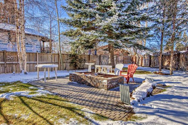251 Silvergrove Place Nw, House detached with 4 bedrooms, 3 bathrooms and 8 parking in Calgary AB | Image 7