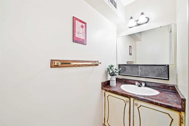 211 - 4064 Lawrence Ave E, Townhouse with 3 bedrooms, 3 bathrooms and 2 parking in Toronto ON | Image 8