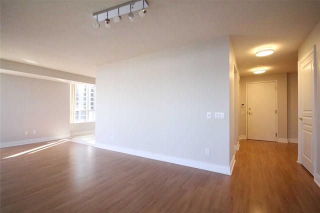 804 - 10 Northtown Way, Condo with 2 bedrooms, 2 bathrooms and 1 parking in Toronto ON | Image 12