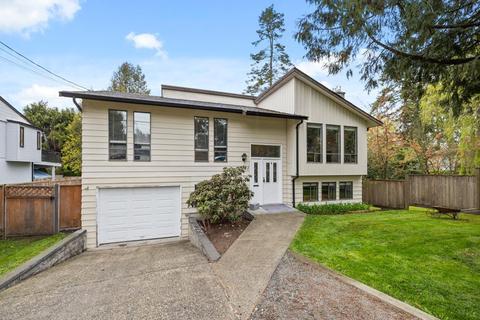 19881 48 Avenue, House detached with 3 bedrooms, 2 bathrooms and 5 parking in Langley BC | Card Image