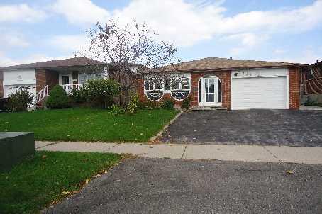 7369 Leesburg St, House detached with 3 bedrooms, 2 bathrooms and 2 parking in Mississauga ON | Image 1