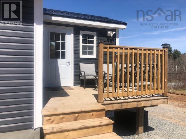 1261 Cornwall Road, House detached with 2 bedrooms, 2 bathrooms and null parking in Lunenburg MD NS | Image 2