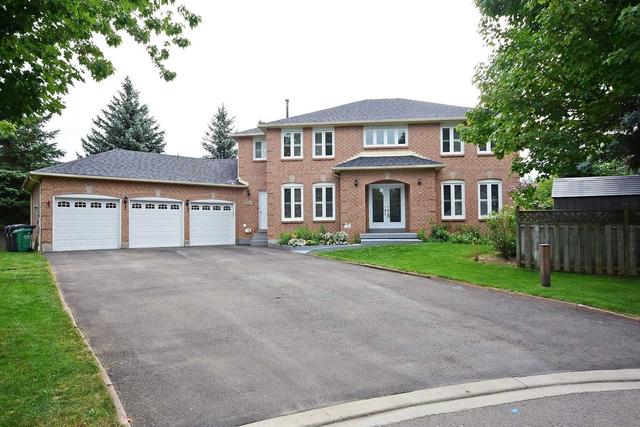 30 Ravinder Crt, House detached with 5 bedrooms, 4 bathrooms and 12 parking in Brampton ON | Image 1
