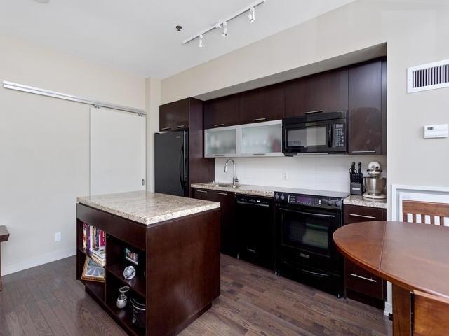 uph14 - 21 Nelson St, Condo with 1 bedrooms, 2 bathrooms and 1 parking in Toronto ON | Image 6