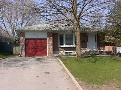 404 Astor Dr, House detached with 3 bedrooms, 3 bathrooms and 4 parking in Newmarket ON | Image 1
