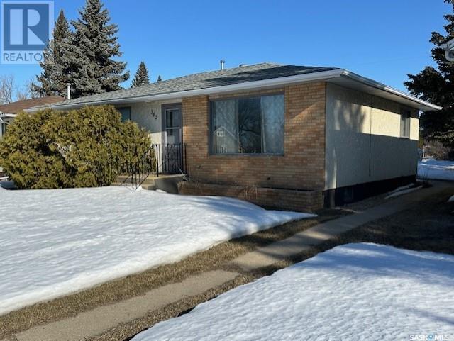342 6th Avenue W, House detached with 4 bedrooms, 3 bathrooms and null parking in Melville SK | Image 1