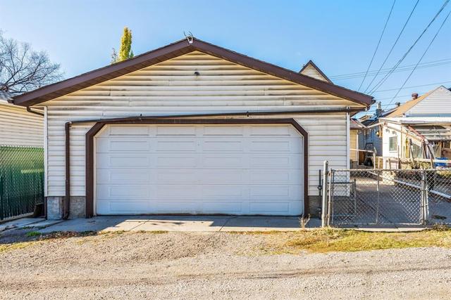 510 6 Street Ne, House detached with 4 bedrooms, 3 bathrooms and 3 parking in Calgary AB | Image 15