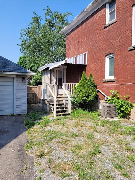 4616 Ryerson Crescent, House detached with 3 bedrooms, 3 bathrooms and 1 parking in Niagara Falls ON | Image 2