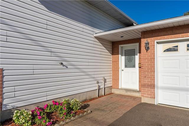 45 Cameron Street, House detached with 3 bedrooms, 2 bathrooms and 6 parking in Whitewater Region ON | Image 3
