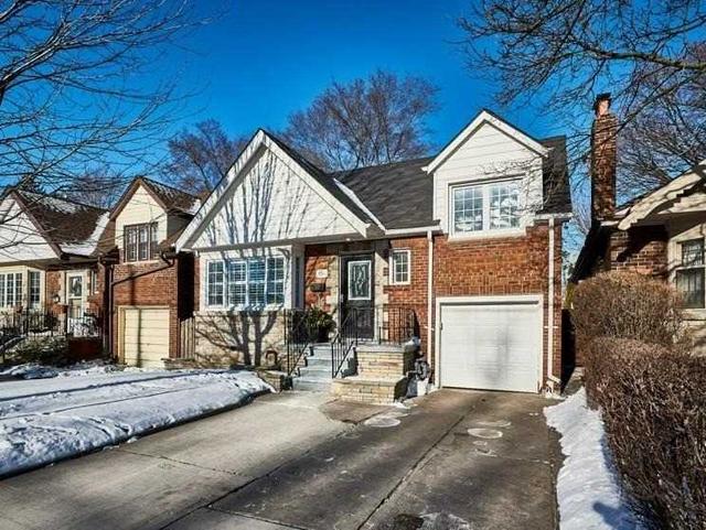 1256 Kingston Rd, House detached with 3 bedrooms, 2 bathrooms and 2 parking in Toronto ON | Image 1