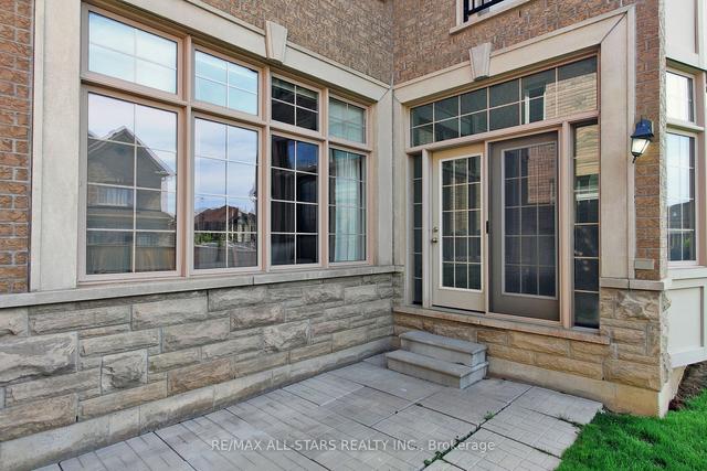 2 Sangria Crt, House detached with 5 bedrooms, 7 bathrooms and 10 parking in Vaughan ON | Image 33