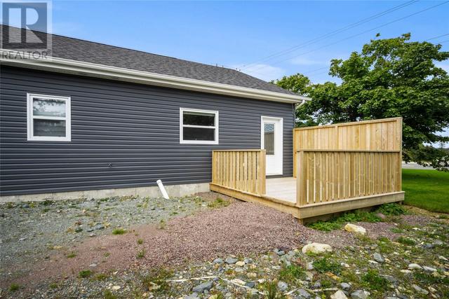 216 St Thomas Line, House detached with 2 bedrooms, 2 bathrooms and null parking in Paradise NL | Image 4